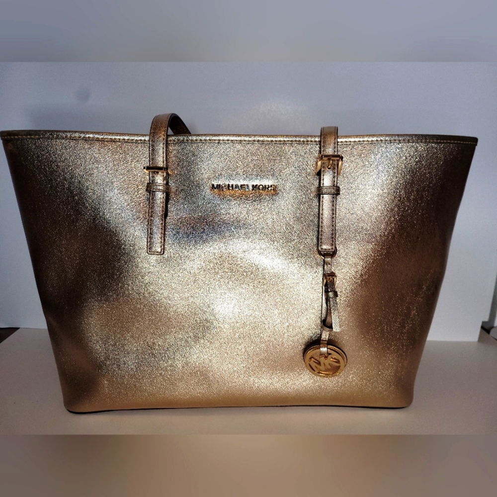 Michael Kors Large Jet Set Travel Multifunction Tote Leather Gold Bag